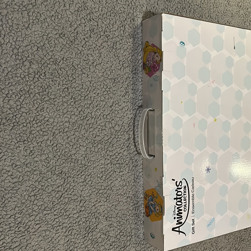 Disney Animators’ Collection Gift Set - Picture 5 of 5